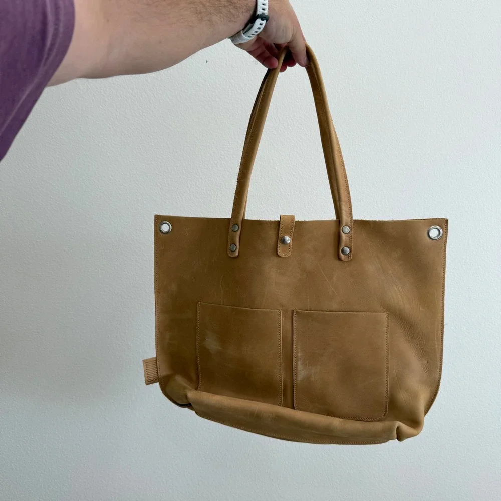 Sanumi Tan Leather Tote Bag Large Snap Closure Exterior Pockets Shopper